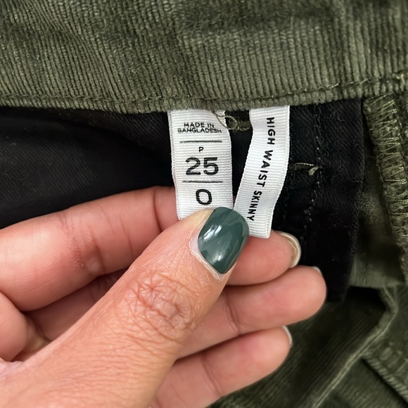 LOFT Hight-Waist Skinny Corduroy Pants in Olive Size 0/25 - Picture 4 of 5